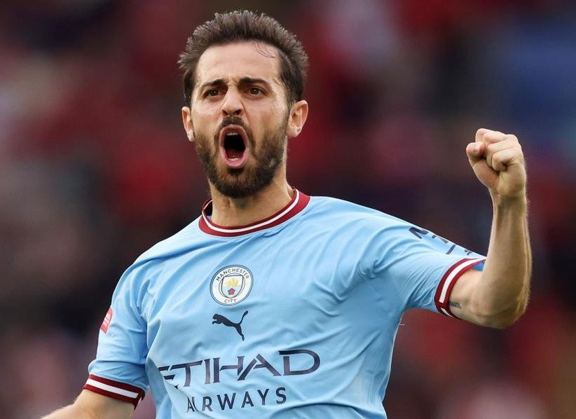 Bernardo Silva không gia nhập Barca như đồn đoán.