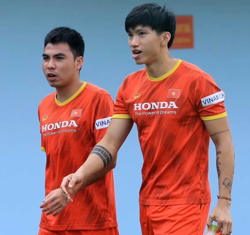 Đoàn Văn Hậu tiếp tục phải tập theo giáo án riêng để phục hồi chấn thương.