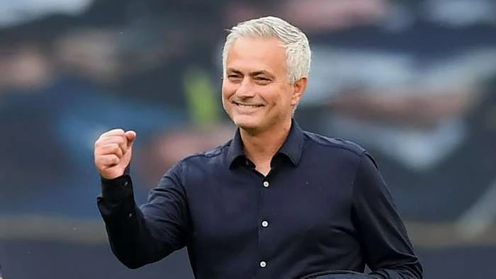 HLV Jose Mourinho tin tưởng tuyển Anh sẽ vào bán kết