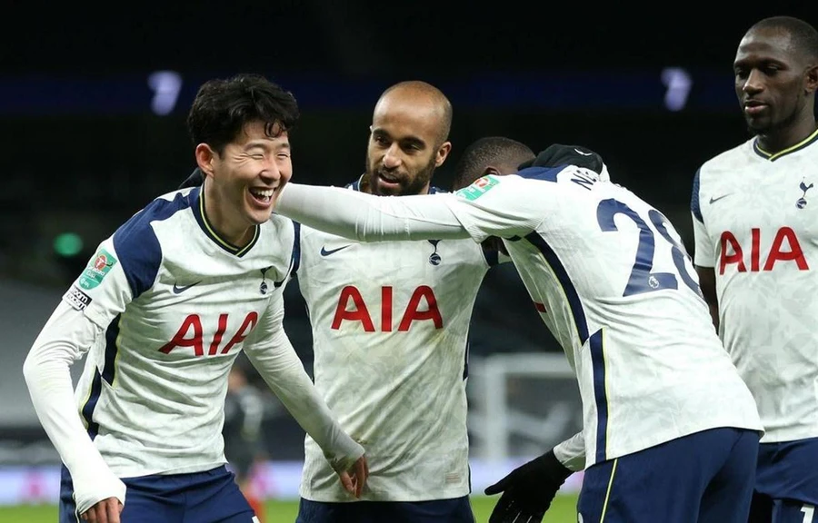 Huấn luyện viên Conte thực hiện kế hoạch thanh trừng đội hình Tottenham 