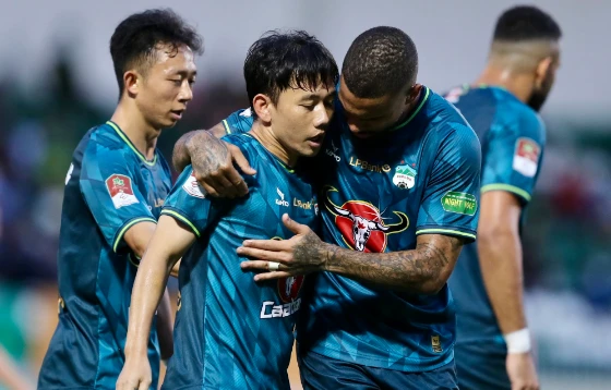 Hoàng Anh Gia Lai hội quân chuẩn bị cho vòng 9 V-League.