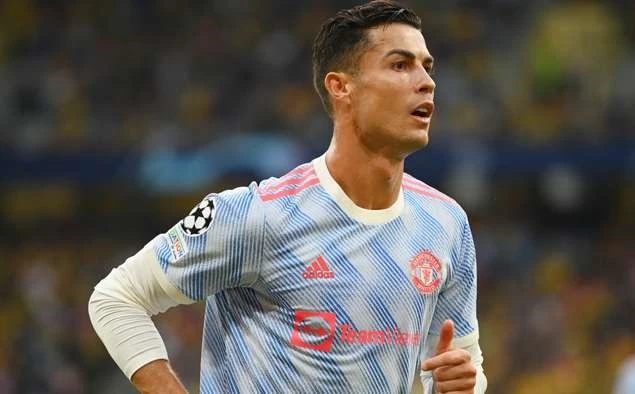 Ronaldo thiết lập cột mốc mới sau trận thắng West Ham.