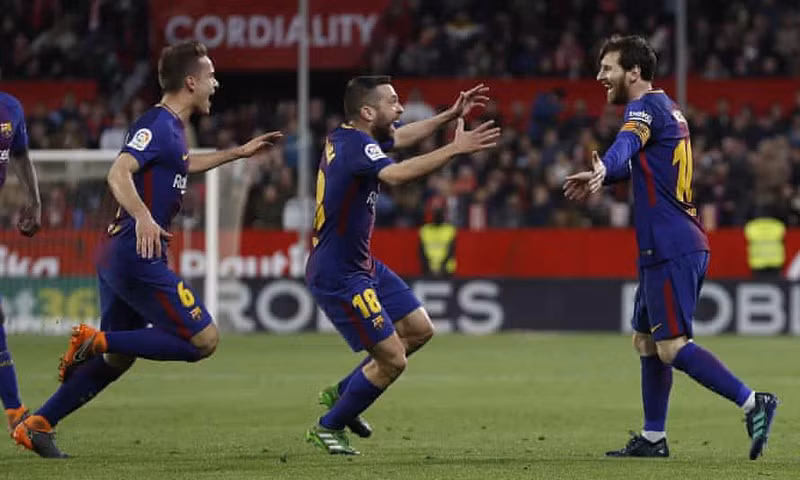 Messi có cơ hội ở lại với Barca.