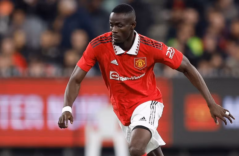 Eric Bailly lọt tầm ngắm của hai đại gia Saudi Arabia.