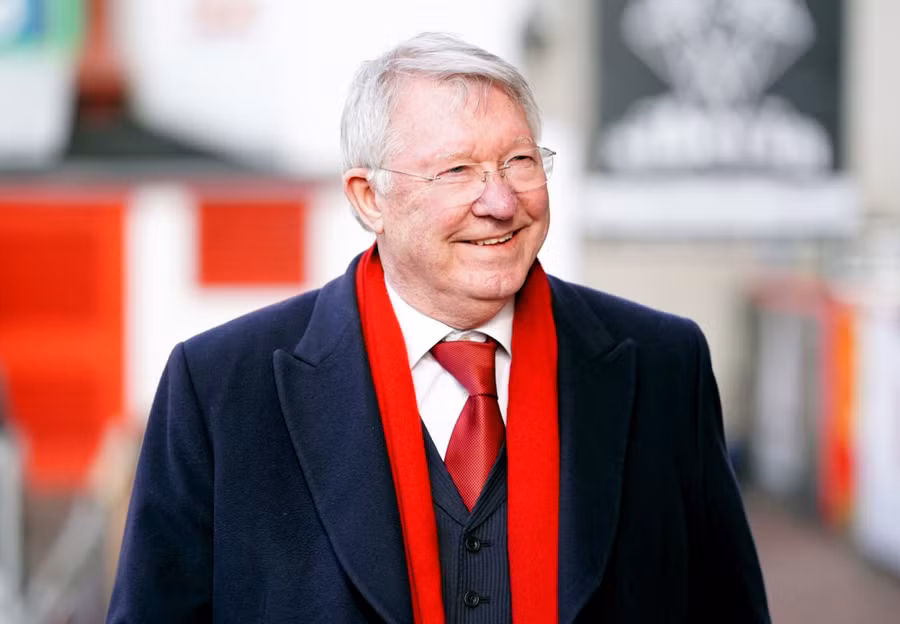 Sir Alex Ferguson không quan tâm tới cuộc đua vô địch Ngoại hạng Anh.