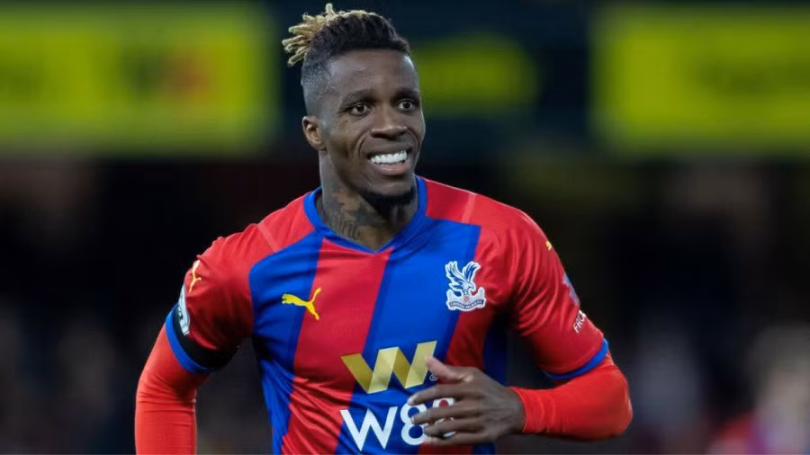 Wilfried Zaha nhận được sự quan tâm đặc biệt của Chelsea.