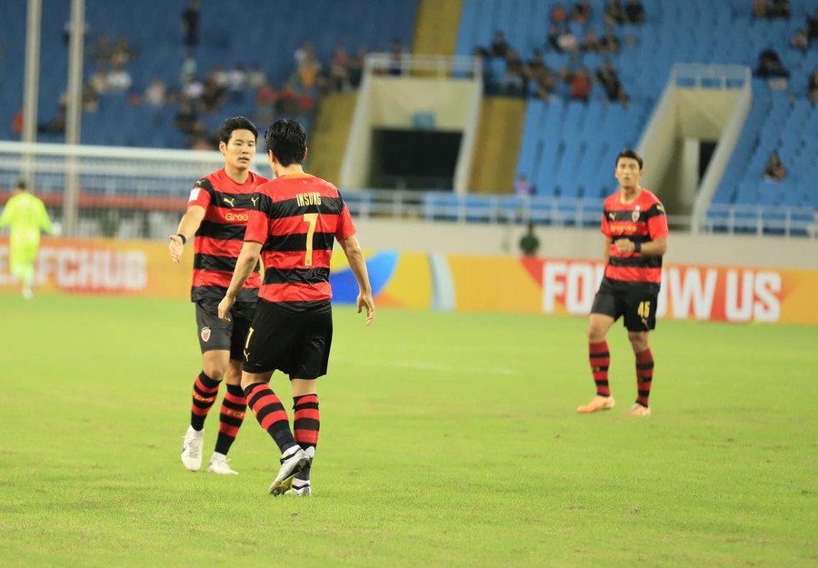 Pohang FC thắng cách biệt Hà Nội FC trên sân Mỹ Đình.