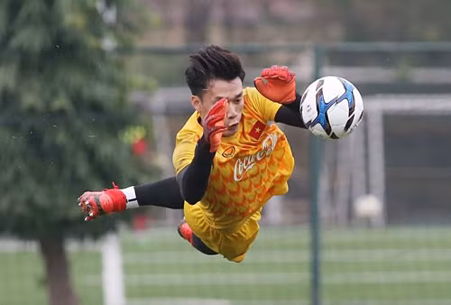 Bùi Tiến Dũng được đồn đoán sắp gia nhập Hoàng Anh Gia Lai.