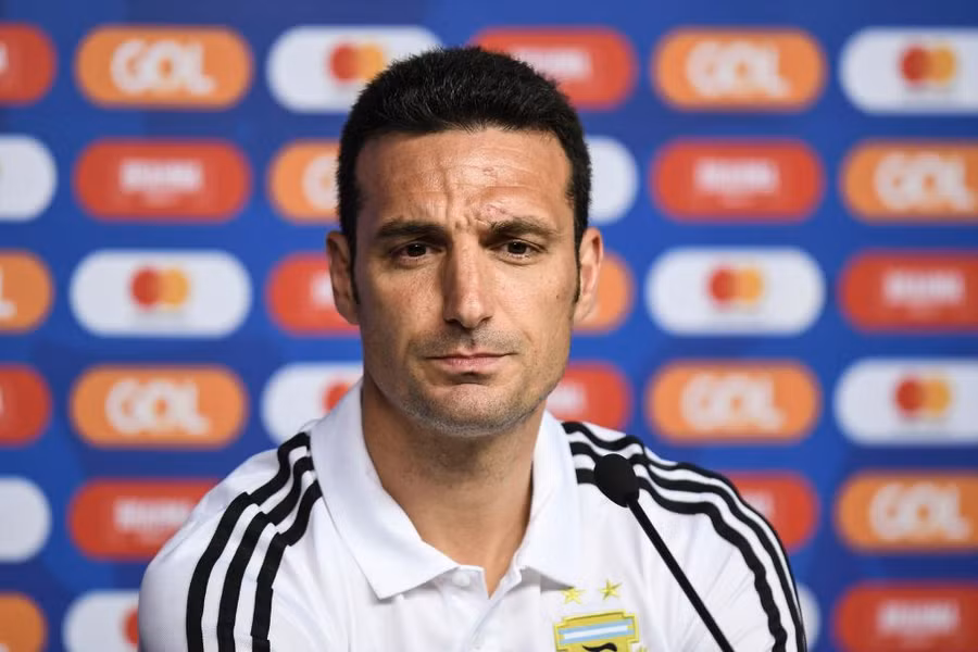 HLV Argentina đánh giá cao Australia trước trận đại chiến.