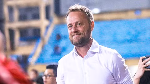 HLV Polking có mặt ở Việt Nam chuẩn bị đàm phán hợp đồng.