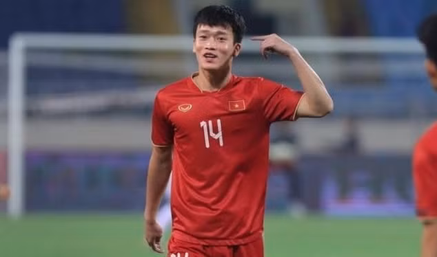 Hoàng Đức được nhiều đội bóng của châu Á quan tâm.