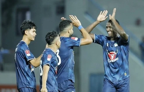 Hoàng Anh Gia Lai thiệt quân ở vòng 9 V-League.