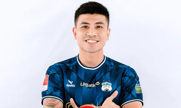 Tiền đạo Đinh Thanh Bình được triệu tập bổ sung lên tuyển Việt Nam.