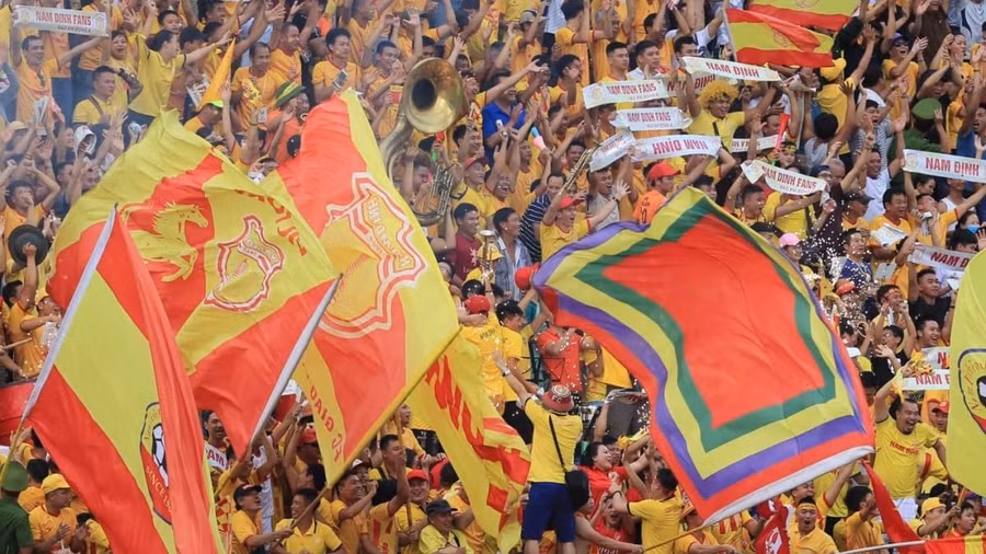 Trận Thép Xanh Nam Định - Hồng Lĩnh Hà Tĩnh cuối tuần này được miễn phí vé vào sân.