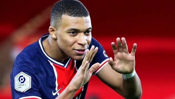  Mbappe chưa chốt được tương lai với PSG.