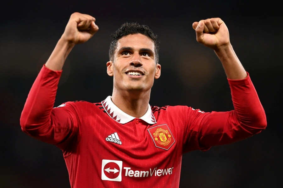 Raphael Varane của Man United lọt tầm ngắm của Al-Ittihad.