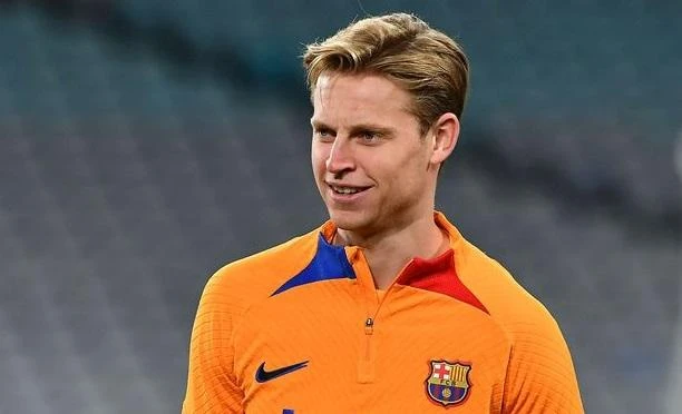 De Jong và Messi sẽ so tài nhau ở trận tứ kết World Cup đêm nay.