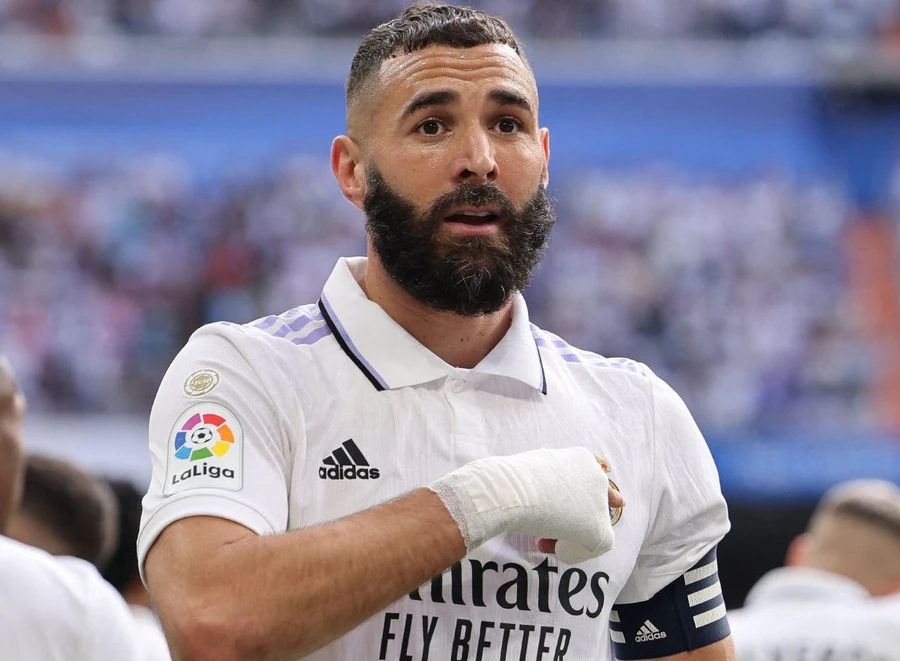 Karim Benzema gia nhập Al Ittihad nhà ĐKVĐ giải Saudi Pro League.