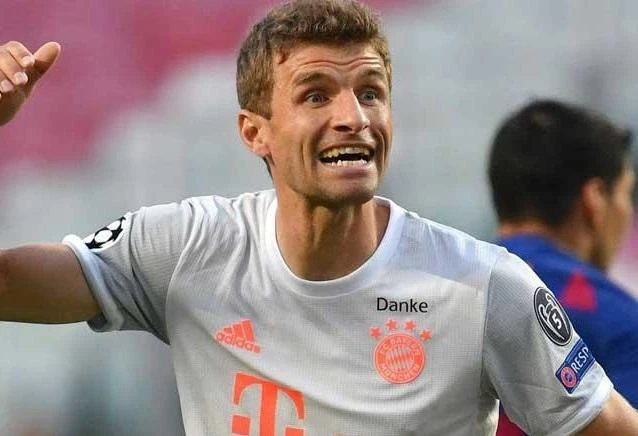 Thomas Muller thất vọng sau trận thua của tuyển Đức trước Nhật Bản