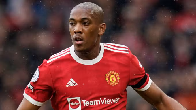  Martial sẽ khoác áo CLB Sevilla đến khi mùa giải hiện tại kết thúc 