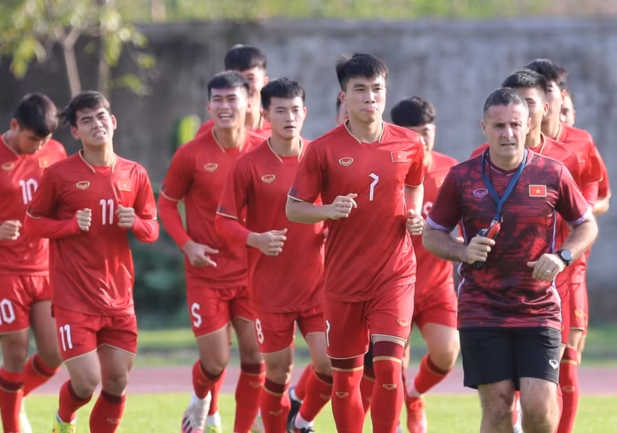 U22 Việt Nam sẽ so tài với U22 Malaysia lúc 19h tối 8/5.