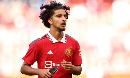 Zidane Iqbal gia nhập CLB Utrecht của Hà Lan với giá 1 triệu bảng.