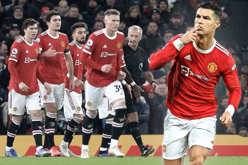 Ronaldo được cho là sẽ ở lại Man United.