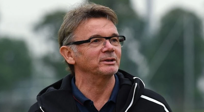 Philippe Troussier kế nhiệm HLV Park Hang Seo dẫn dắt các đội tuyển Việt Nam.