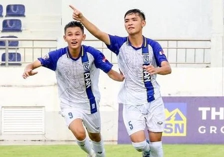 Sông Lam Nghệ An và PVF dắt tay nhau vào vào bán kết giải U15 Quốc gia 2023.