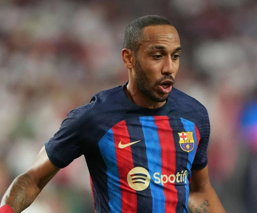 Aubameyang nhiều khả năng sẽ tiếp tục ở lại Barca.