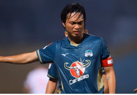 Tiền vệ Tuấn Anh gặp chấn thương ở V-League.