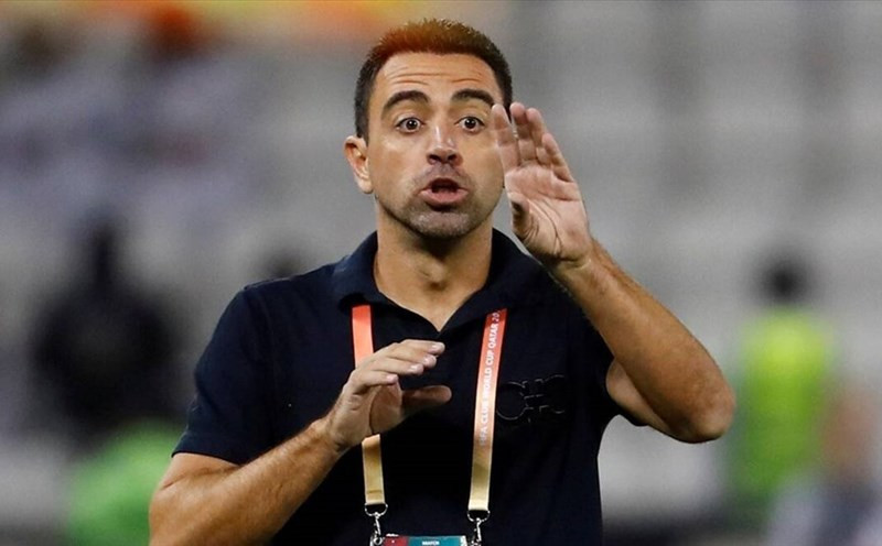 HLV Xavi chia tay Barca sau nhiều năm gắn bó.