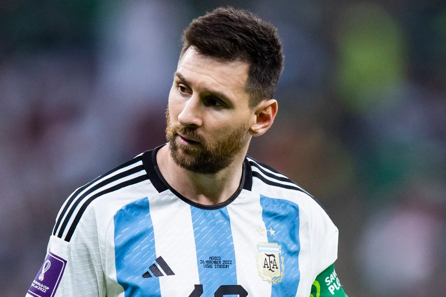 Messi vắng mặt trong Top 5 chân chuyền châu Âu 2022.