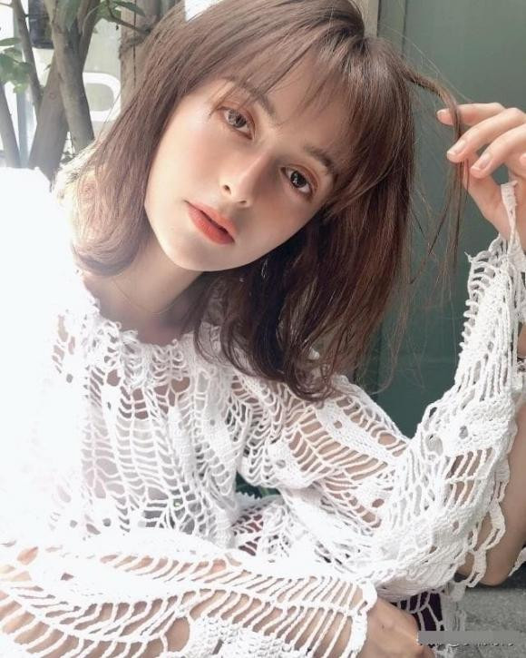 Cô gái mặt tròn để những kiểu tóc này phù hợp tạo cảm giác mặt gầy hơn. Cô gái mặt tròn để những kiểu tóc này phù hợp tạo cảm giác mặt gầy hơn.