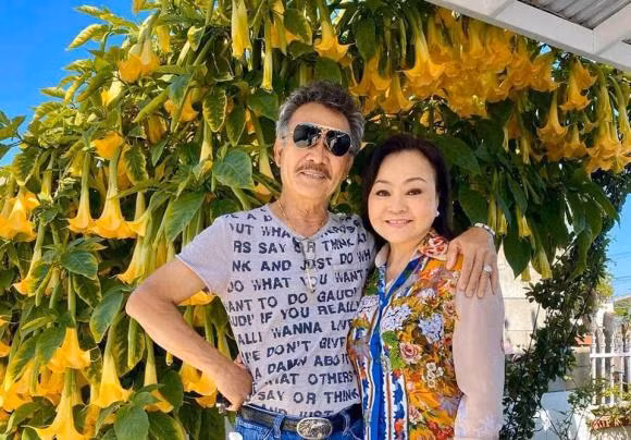 Ảnh hiếm cách đây hơn 30 năm của nữ danh ca được Hoài Linh coi như chị ruột ảnh 7