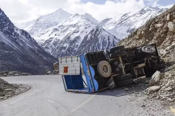 con đường, con đường nguy hiểm,