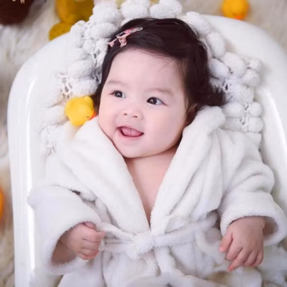 Trần Bảo Sơn, con gái Trần Bảo Sơn, sao Việt