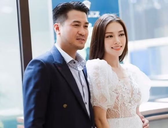 Từng khẳng định không có chuyện tái hợp nhưng cặp đôi Linh Rin và Phillip Nguyễn lại có dấu hiệu đi ngược lại lời mình đã nói.