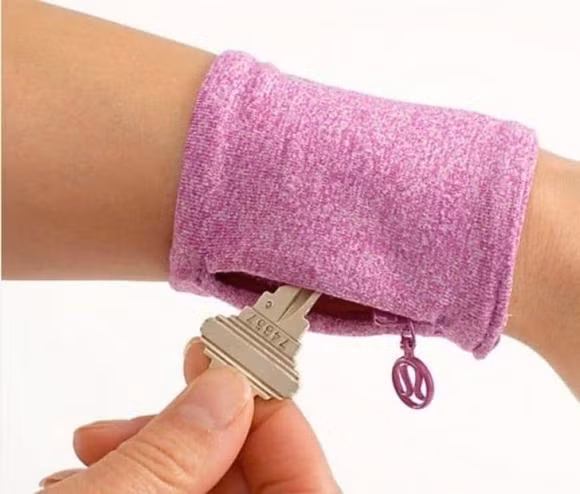 Chỉ cần tưởng tượng một túi nhỏ trong thiết bị đeo tay khi chạy bộ sẽ hữu ích như thế nào.