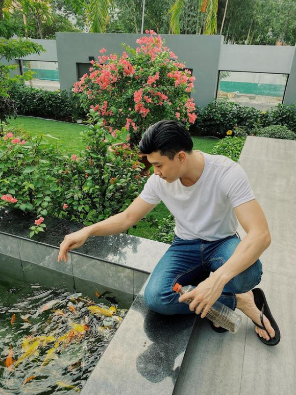Quốc Trường lại miệt mài "thả thính", Midu "bật đèn xanh" ảnh 1 Quốc Trường lại miệt mài "thả thính", Midu "bật đèn xanh" ảnh 1