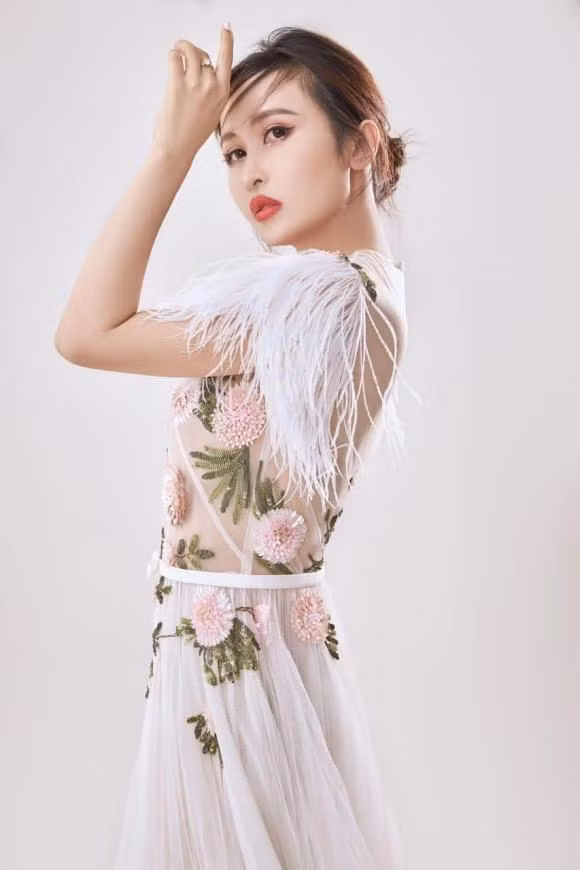 Minh Nhựa, vợ hai Minh Nhựa, giới trẻ 