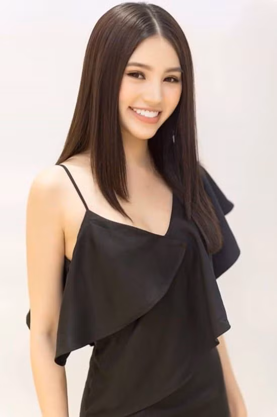 Hoa hậu Jolie Nguyễn, sao Việt