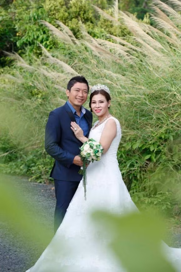 Kinh Quốc tái hôn với nữ đại gia đất Vũng Tàu năm 2016.