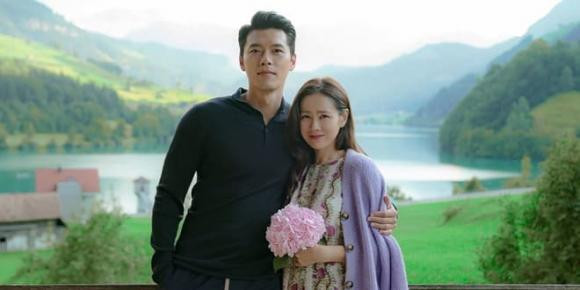 Nam diễn viên Hyun Bin dành cho Son Ye Jin những lời có cánh khi đề cập đến cô trong cuộc phỏng vấn gần đây. Nam diễn viên Hyun Bin dành cho Son Ye Jin những lời có cánh khi đề cập đến cô trong cuộc phỏng vấn gần đây.