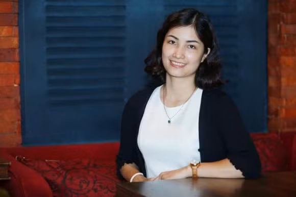 Bà xã nghệ sĩ Vượng Râu sở hữu gương mặt xinh, duyên chuẩn mẫu phụ nữ Á Đông.