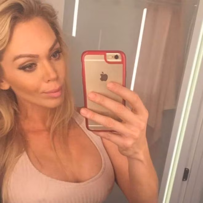 Vợ cũ của sao Hollywood trở thành người vô gia cư, phải bới thùng rác kiếm sống trong khi nam tài tử từ chối giúp đỡ 7