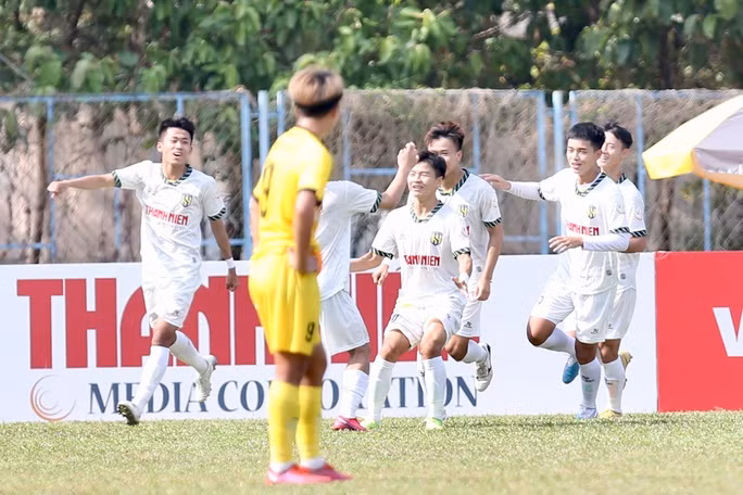 U19 Sông Lam Nghệ An sẽ đối đầu với U19 Thanh Hóa ở trận chung kết U19 quốc gia 2023.