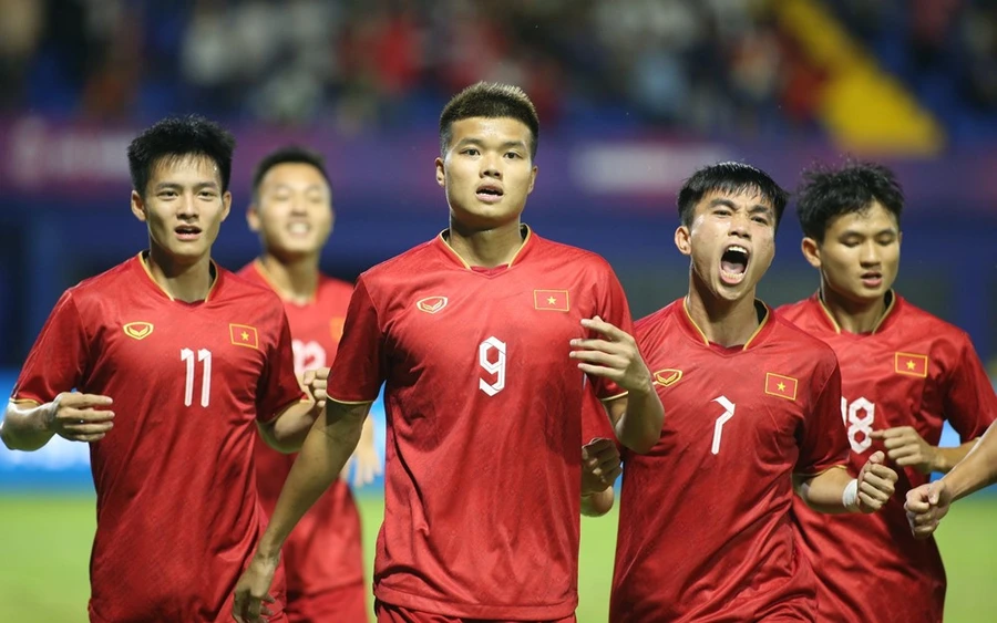 Trận tranh hạng Ba SEA Games diễn ra lúc 16h chiều nay 16/5.