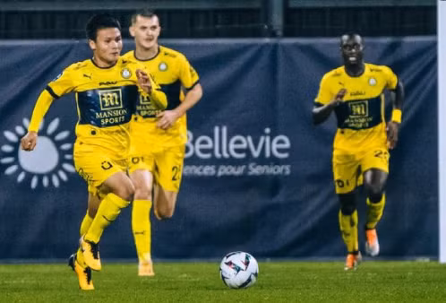 Pau FC có chiến thắng ấn tượng trước đội hạng 5 Salinieres Aigues Mortes.