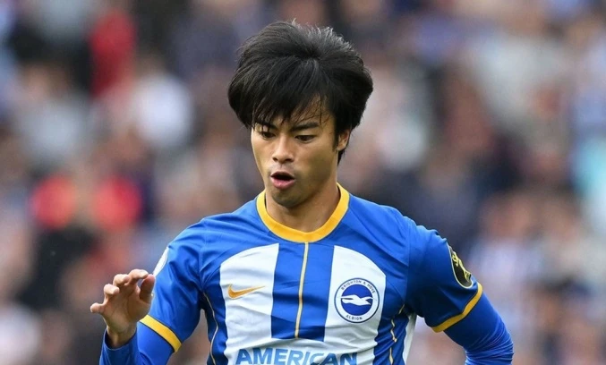 Kaoru Mitoma lọt tầm ngắm của Man Utd và Chelsea.